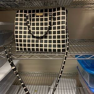 Black/white Kate Spade shoulder bag